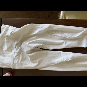 Aerie white leggings